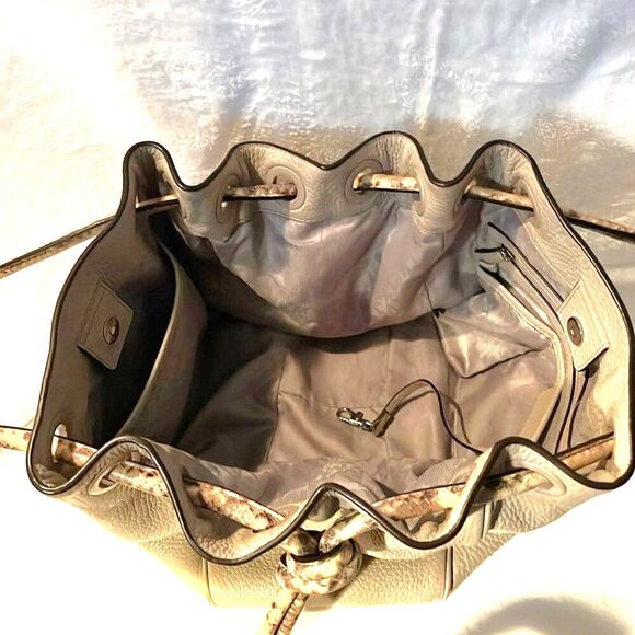 Michael Kors Dalia Large Shoulder Tote - Picture 10 of 10